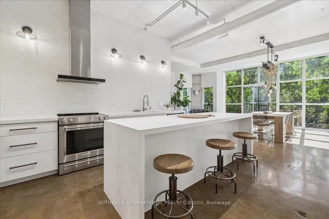 Additional image 8 of 66 Bay St Unit 301