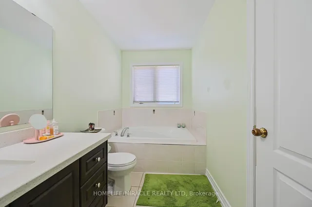 Additional image 15 of 49 Lesabre Cres