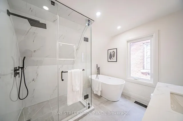 Additional image 31 of 126 Grace St