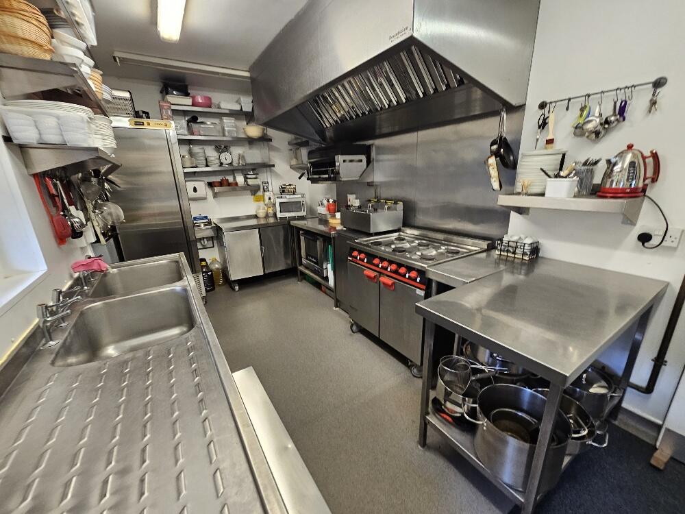 房产图片 7 - 沃尔普克酒吧，海街，萨顿韦尼，沃明斯特郡，BA12