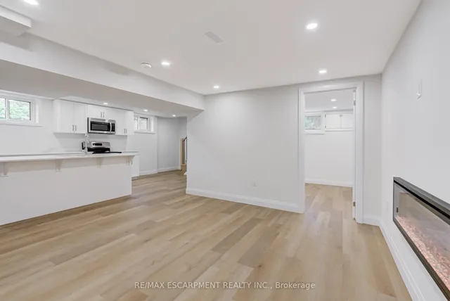 Additional image 40 of 13 Skyland Dr