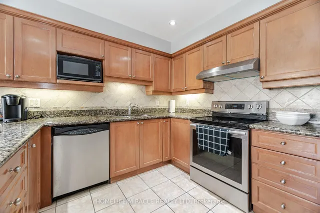 Additional image 13 of 83 Mondeo Dr Unit 32