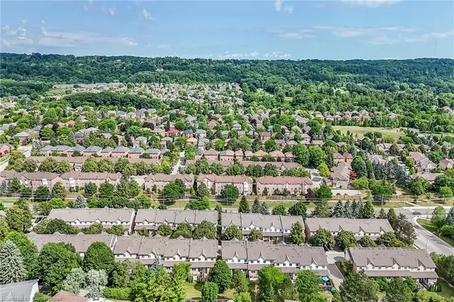 Additional image 48 of 26 Moss Blvd Unit 24