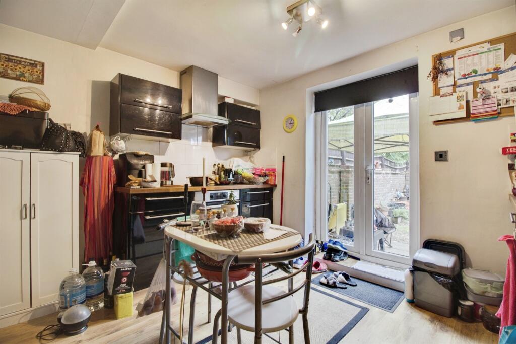 Additional image 4 of Woodhall Lane, Welwyn Garden City