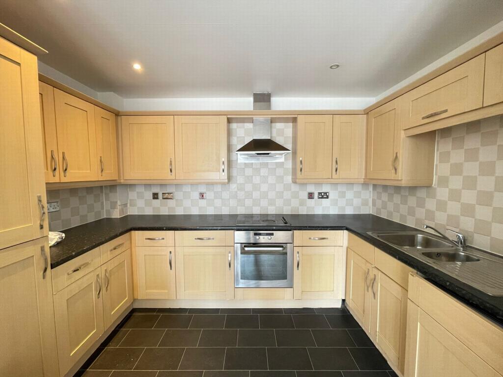 Additional image 10 of Parkhouse, Hatfield, AL10