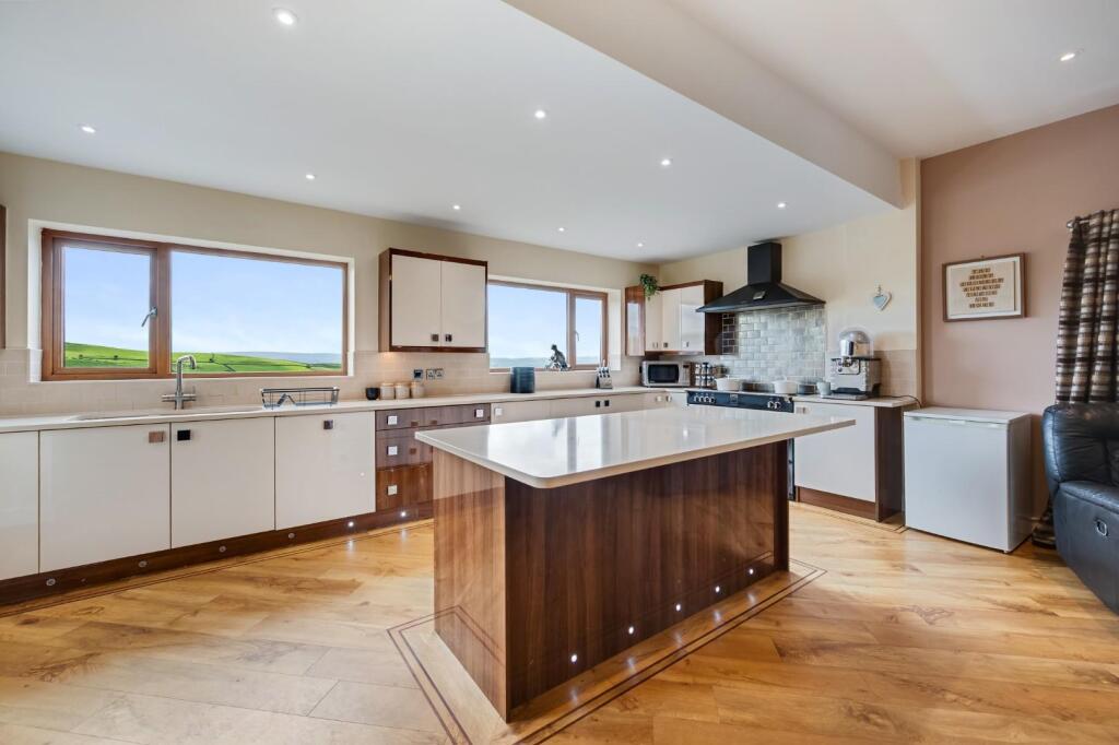 Additional image 40 of Halifax Road, Briercliffe, Burnley