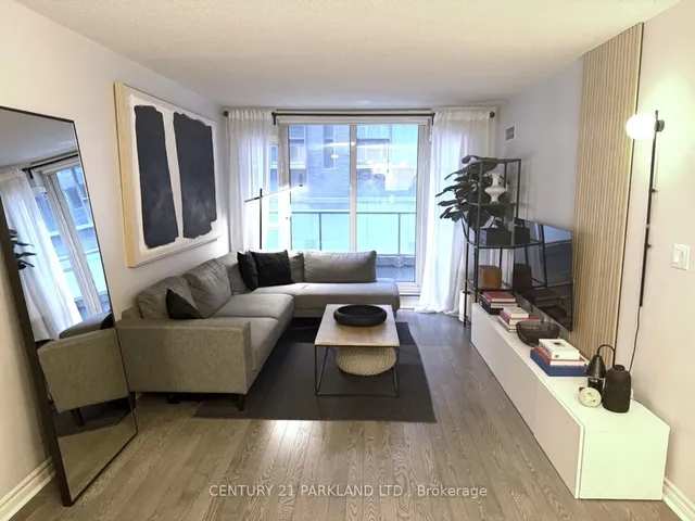 Additional image 3 of 270 Wellington St Unit 325