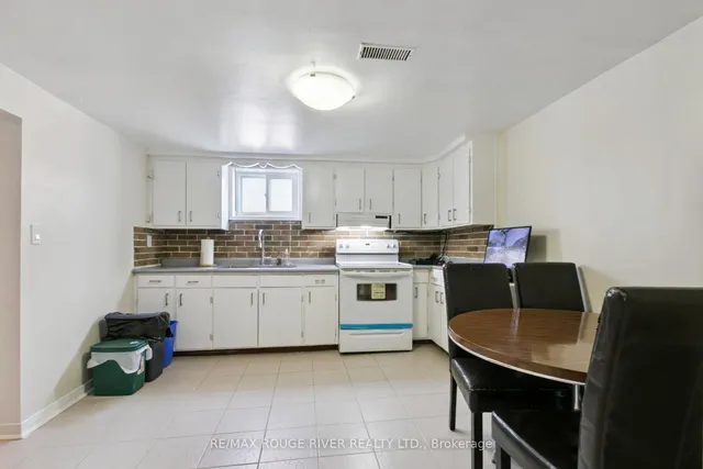 Additional image 41 of 164 Tower Dr