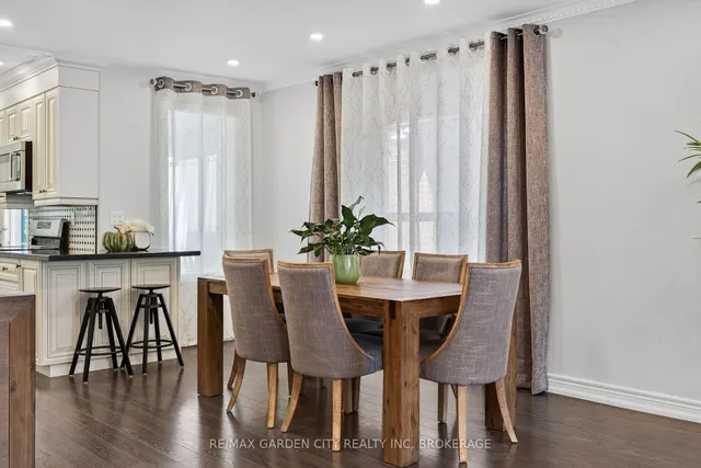 Additional image 8 of 133 Connaught Ave