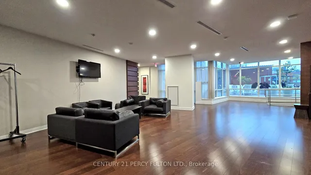 Additional image 44 of 112 George St Unit 710