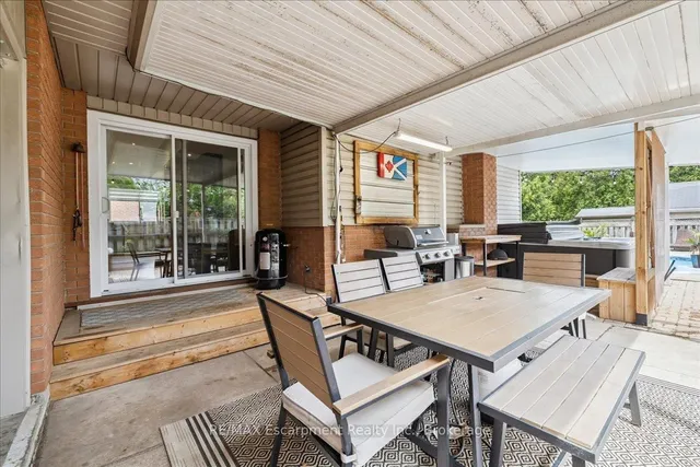 Additional image 48 of 755 Parker Cres