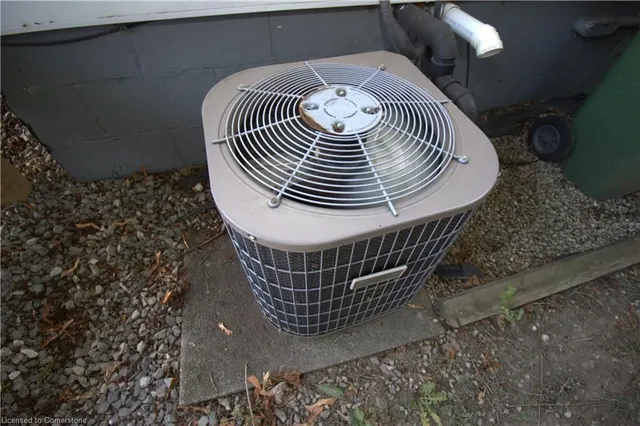 Additional image 38 of 109 Warren Ave