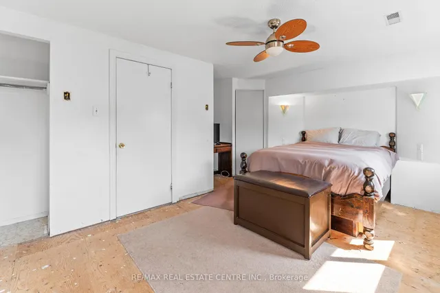 Additional image 18 of 32 Josephine Crt