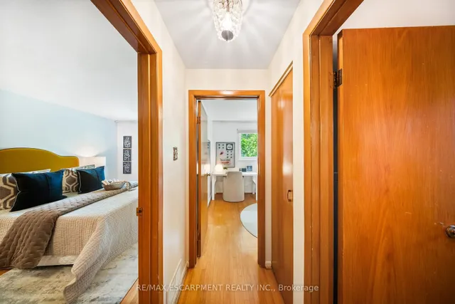 Additional image 17 of 1065 Franconia Dr