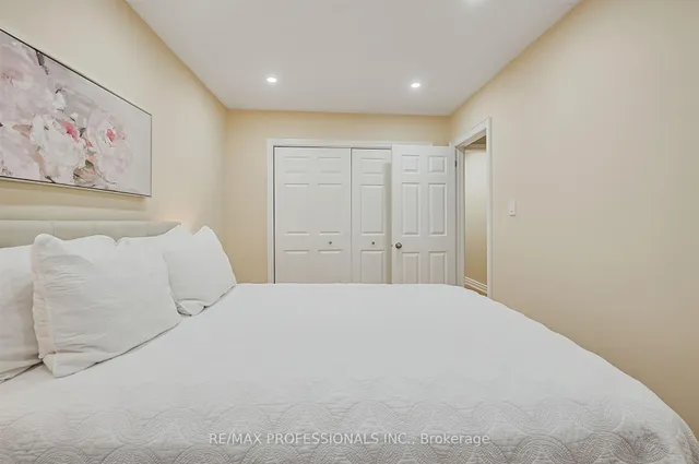 Additional image 27 of 53 Tilden Cres