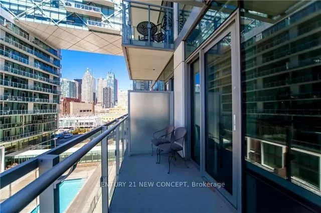 Additional image 18 of 39 Queens Quay Unit 526