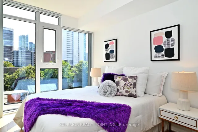 Additional image 18 of 50 Wellesley St Unit 704
