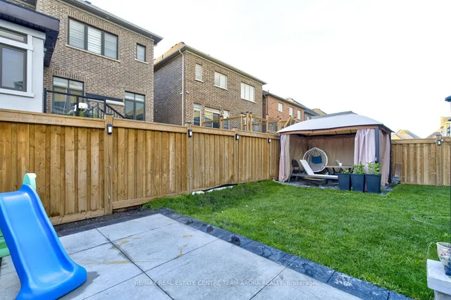 Additional image 46 of 17 Frost St