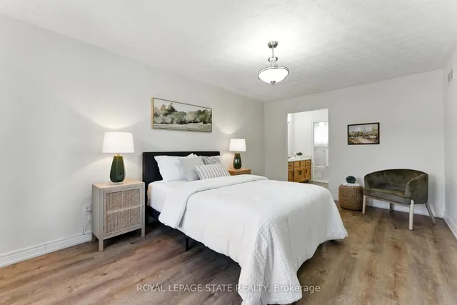 Additional image 23 of 286 LLOYMINN Ave