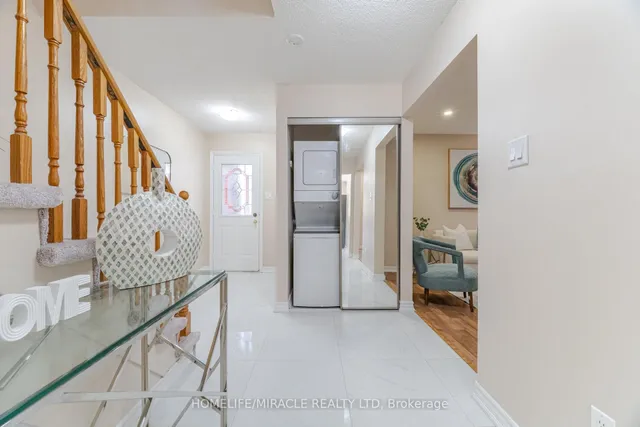 Additional image 16 of 27 Jay St