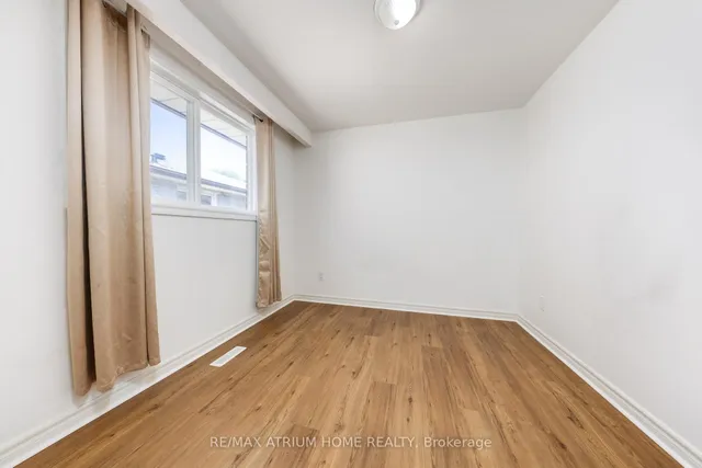 Additional image 32 of 37 Warfield Dr