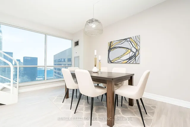 Additional image 12 of 10 Yonge St Unit 3409