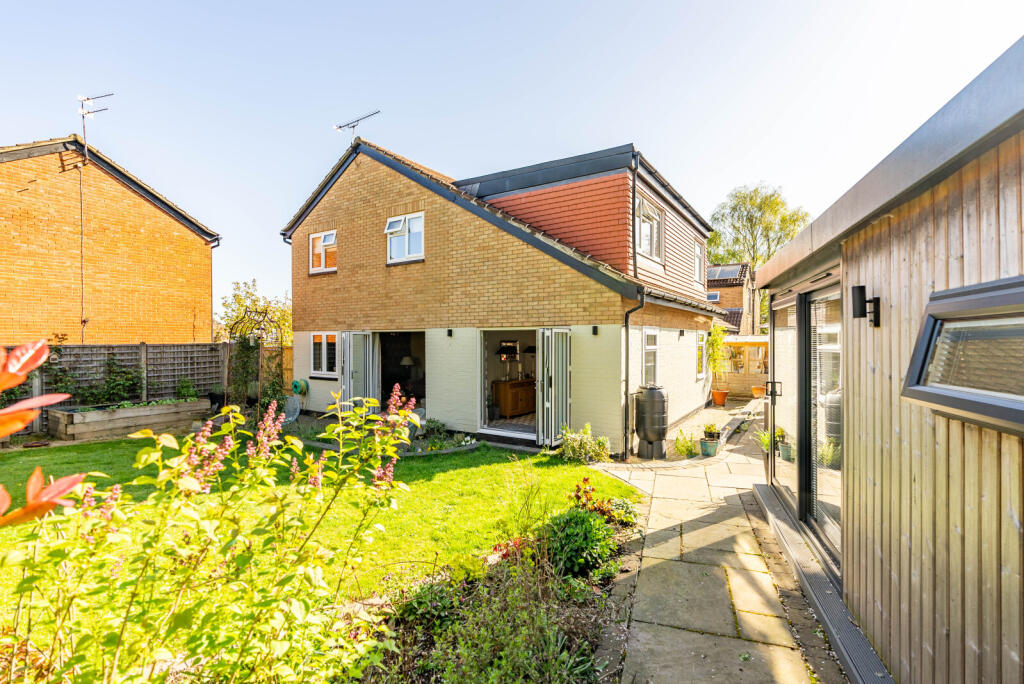 Additional image 18 of Craiglands, St. Albans, Hertfordshire, AL4