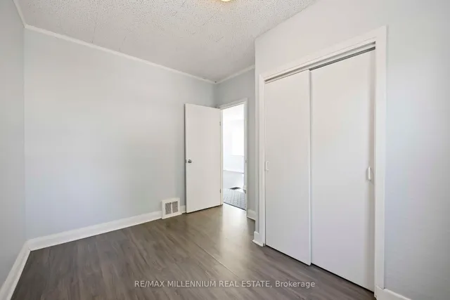 Additional image 21 of 96 Phillip Ave