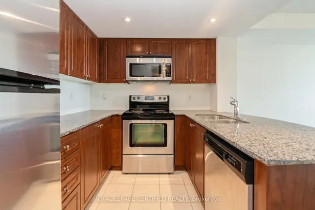 Additional image 9 of 9 George St Unit 813