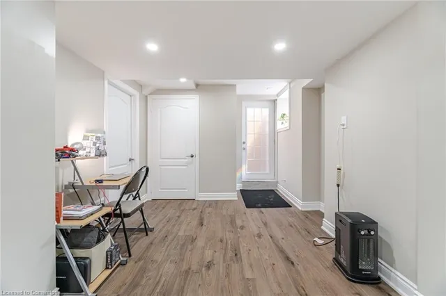 Additional image 43 of 160 Dixon Dr