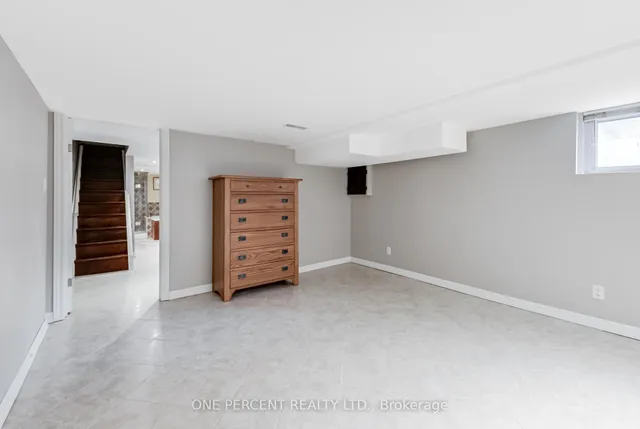 Additional image 39 of 143 Silverthorn Ave