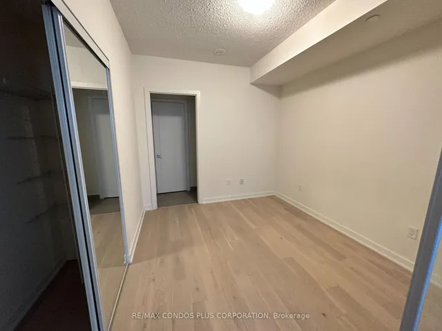 Additional image 8 of 330 Richmond St Unit 518