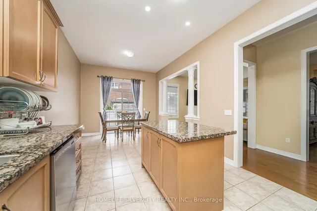 Additional image 14 of 26 Drummondville Dr