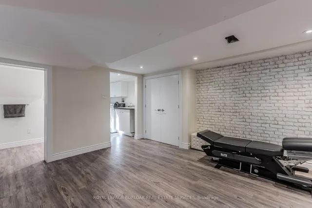 Additional image 44 of 936 Harvey Pl