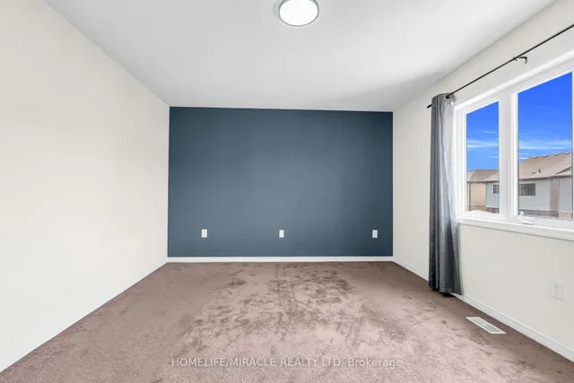 Additional image 26 of 23 Royal Coachman Way