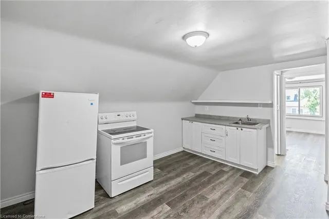 Additional image 30 of 18 Barnesdale Ave