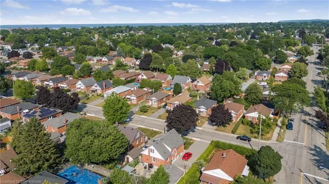 Additional image 33 of 191 East 32nd St