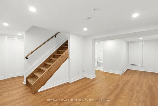 Additional image 27 of 821 SHADELAND Ave