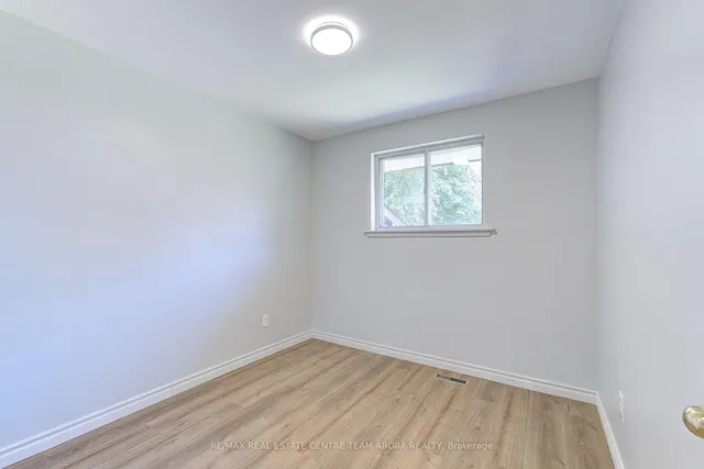 Additional image 18 of 28 Burgby Ave