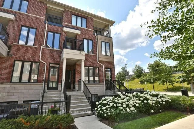 30 Carnation Ave Unit 90