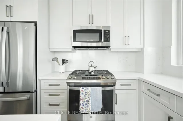 Additional image 15 of 2007 James St Unit 603