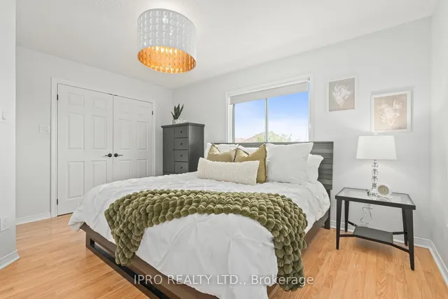 Additional image 16 of 142 Richwood Cres