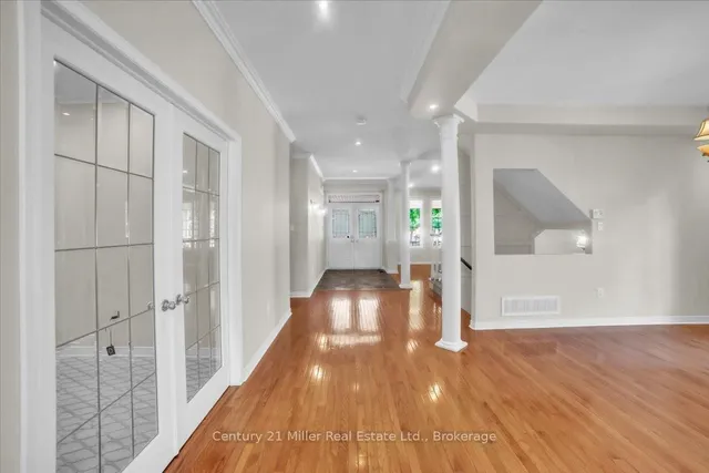 Additional image 12 of 4298 Clubview Dr