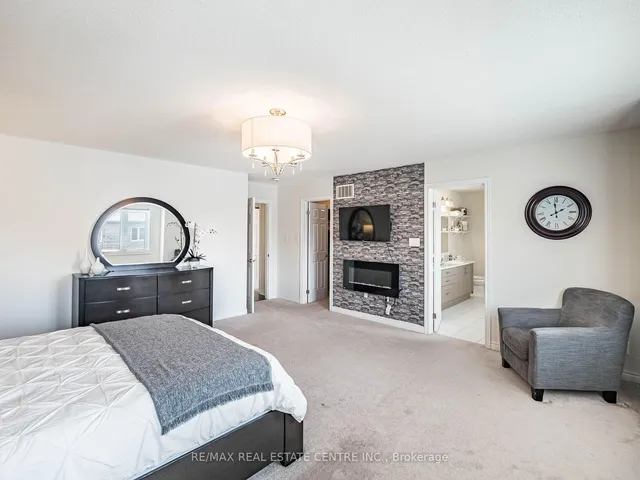 Additional image 27 of 36 Isle Royal Terr