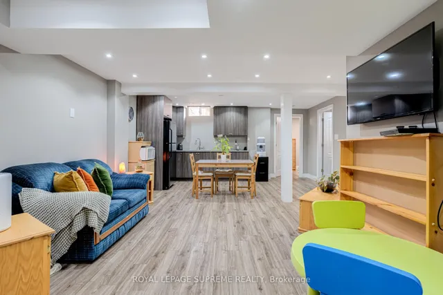 Additional image 34 of 1663 Casablanca Circ