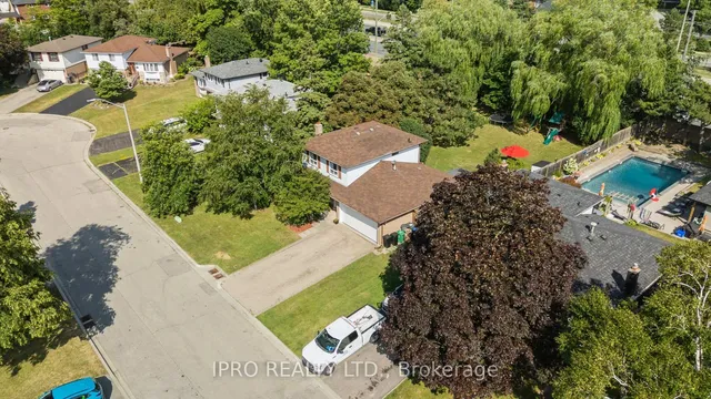 Additional image 50 of 47 Golf View Dr