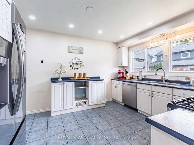 Additional image 20 of 19 Markham St