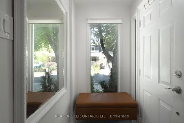 Additional image 2 of 411 Davisville Ave