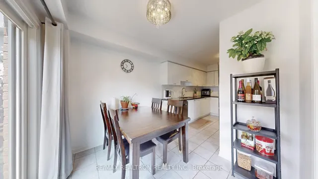 Additional image 16 of 878 Delgado Dr