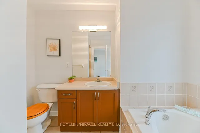 Additional image 36 of 40 Janda Crt